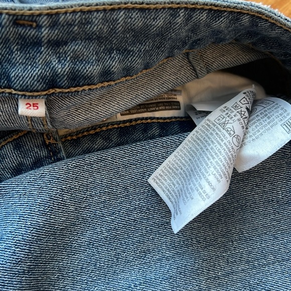 Levi Strauss & Co. Women Skinny Jeans - Picture 3 of 3